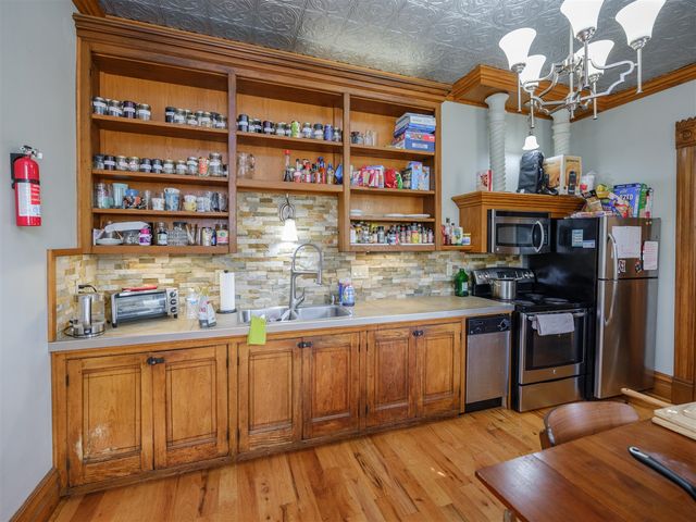 232 Woodward Avenue, Kalamazoo, MI 49007