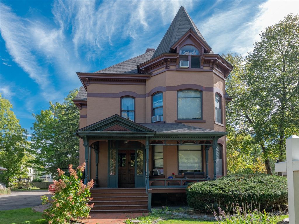 232 Woodward Avenue, Kalamazoo, MI 49007