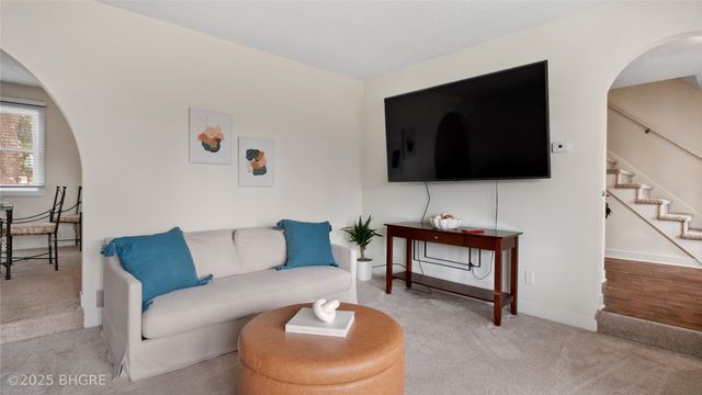 1302 E Detroit Avenue, Indianola, IA 50125