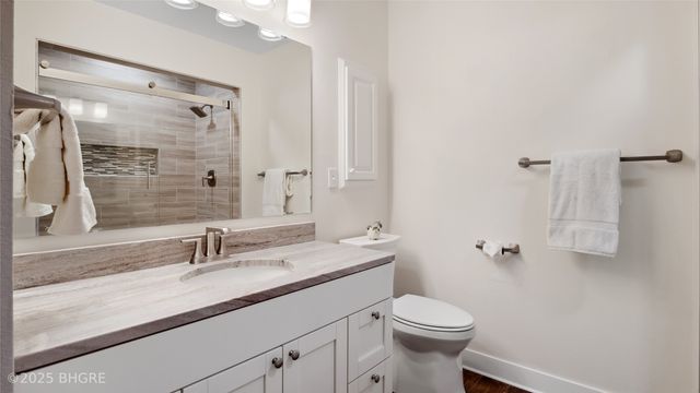 1302 E Detroit Avenue, Indianola, IA 50125