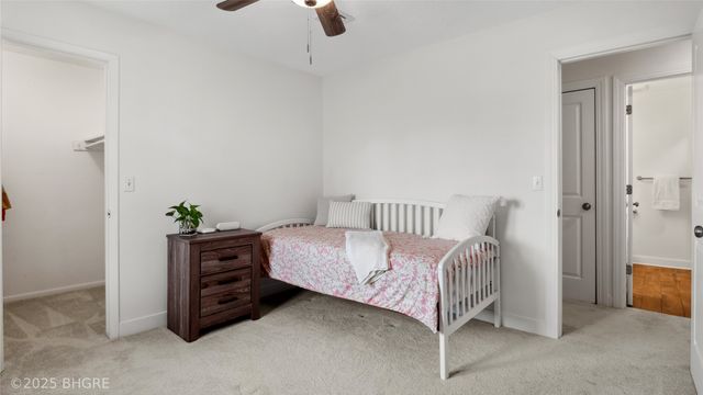 1302 E Detroit Avenue, Indianola, IA 50125