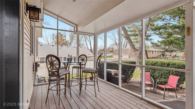 1302 E Detroit Avenue, Indianola, IA 50125
