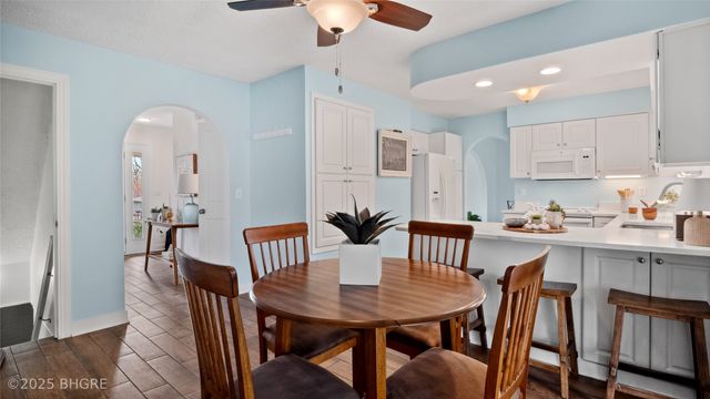 1302 E Detroit Avenue, Indianola, IA 50125