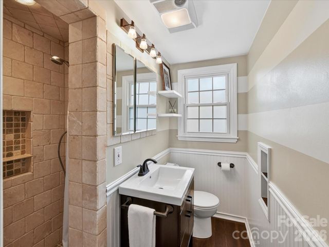 3840 Ashton Drive, Charlotte, NC 28210