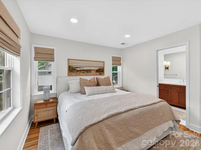 3840 Ashton Drive, Charlotte, NC 28210