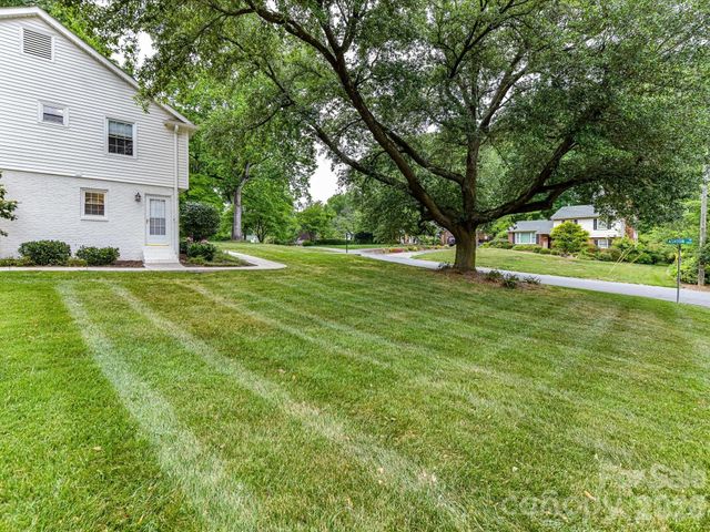 3840 Ashton Drive, Charlotte, NC 28210