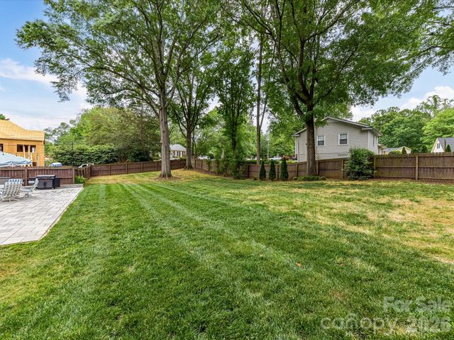 3840 Ashton Drive, Charlotte, NC 28210