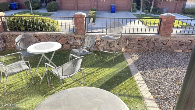 31 STRATFORD HALL Circle, El Paso, TX 79912