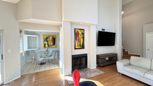 31 STRATFORD HALL Circle, El Paso, TX 79912