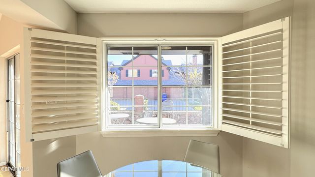 31 STRATFORD HALL Circle, El Paso, TX 79912