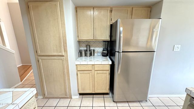 31 STRATFORD HALL Circle, El Paso, TX 79912