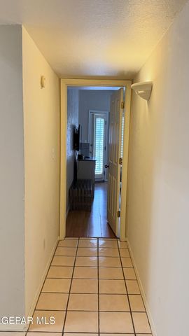 31 STRATFORD HALL Circle, El Paso, TX 79912