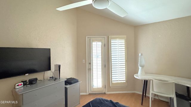 31 STRATFORD HALL Circle, El Paso, TX 79912