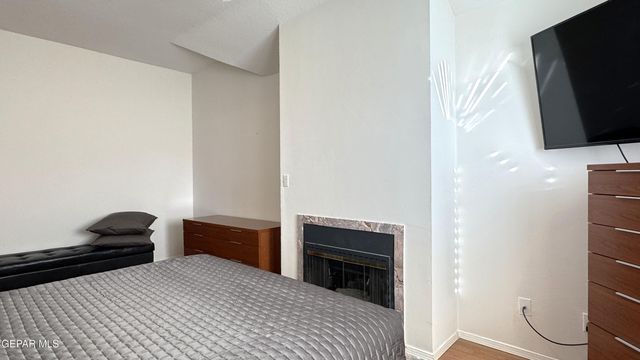 31 STRATFORD HALL Circle, El Paso, TX 79912