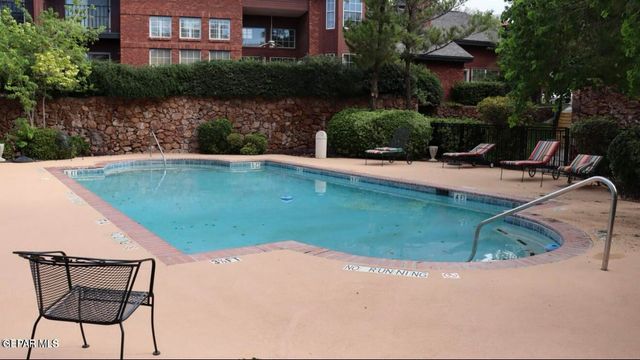 31 STRATFORD HALL Circle, El Paso, TX 79912