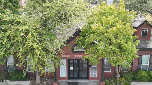 31 STRATFORD HALL Circle, El Paso, TX 79912