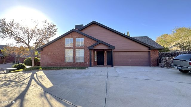 31 STRATFORD HALL Circle, El Paso, TX 79912