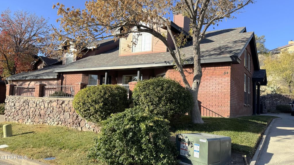 31 STRATFORD HALL Circle, El Paso, TX 79912