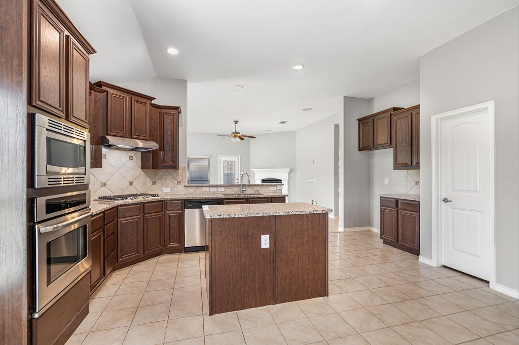 4905 Westlake Drive, Garland, TX 75043