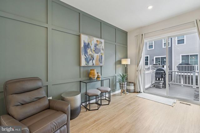 1687 ASPEN POPLAR RD, Dumfries, VA 22026