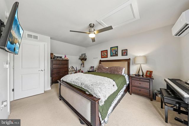 1687 ASPEN POPLAR RD, Dumfries, VA 22026