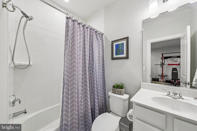 1687 ASPEN POPLAR RD, Dumfries, VA 22026