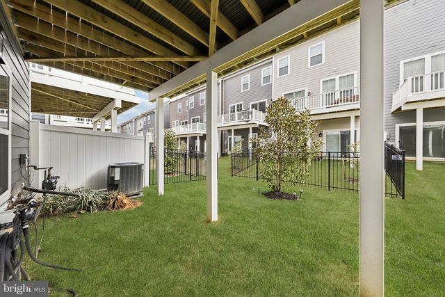 1687 ASPEN POPLAR RD, Dumfries, VA 22026