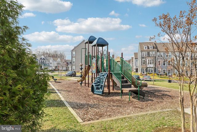 1687 ASPEN POPLAR RD, Dumfries, VA 22026