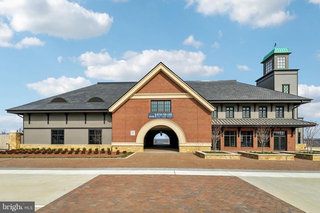 1687 ASPEN POPLAR RD, Dumfries, VA 22026