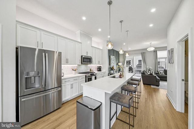 1687 ASPEN POPLAR RD, Dumfries, VA 22026