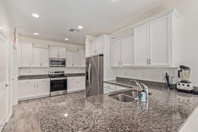 6915 E Boise Street, Mesa, AZ 85207