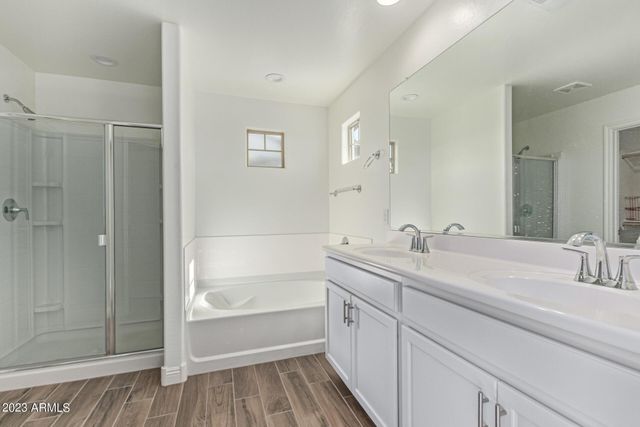 6915 E Boise Street, Mesa, AZ 85207