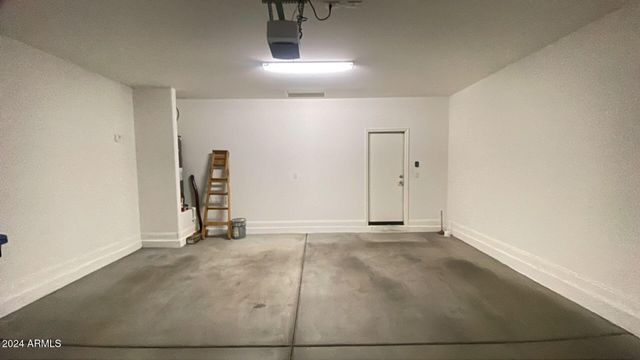 6915 E Boise Street, Mesa, AZ 85207