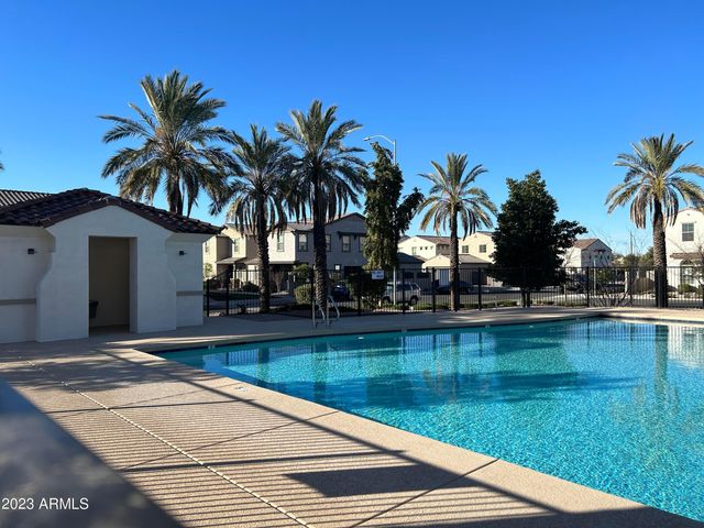 6915 E Boise Street, Mesa, AZ 85207
