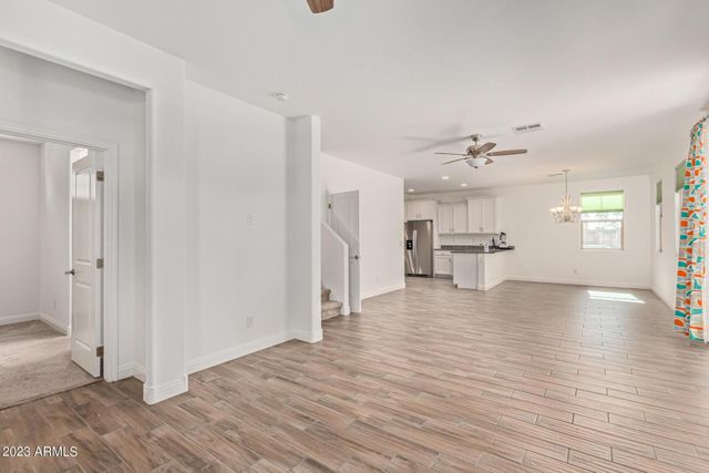 6915 E Boise Street, Mesa, AZ 85207
