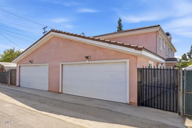 2546 Commerce Way, Commerce, CA 90040