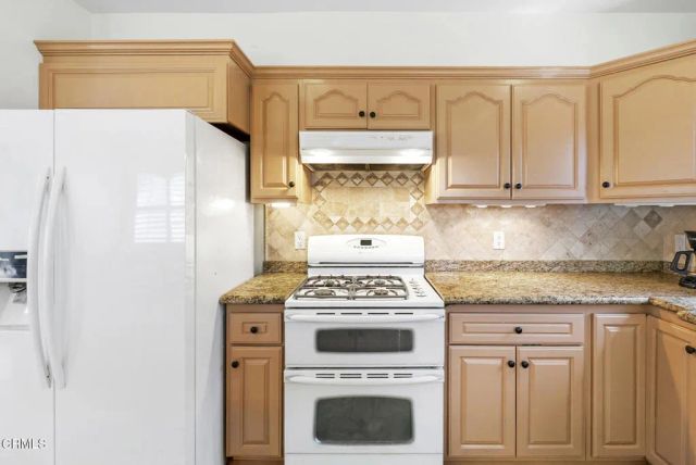 2546 Commerce Way, Commerce, CA 90040