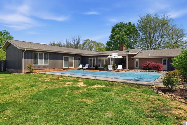 1312 Doran, Murray, KY 42071