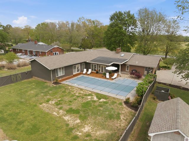 1312 Doran, Murray, KY 42071