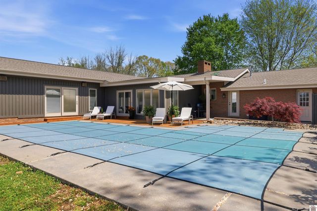 1312 Doran, Murray, KY 42071