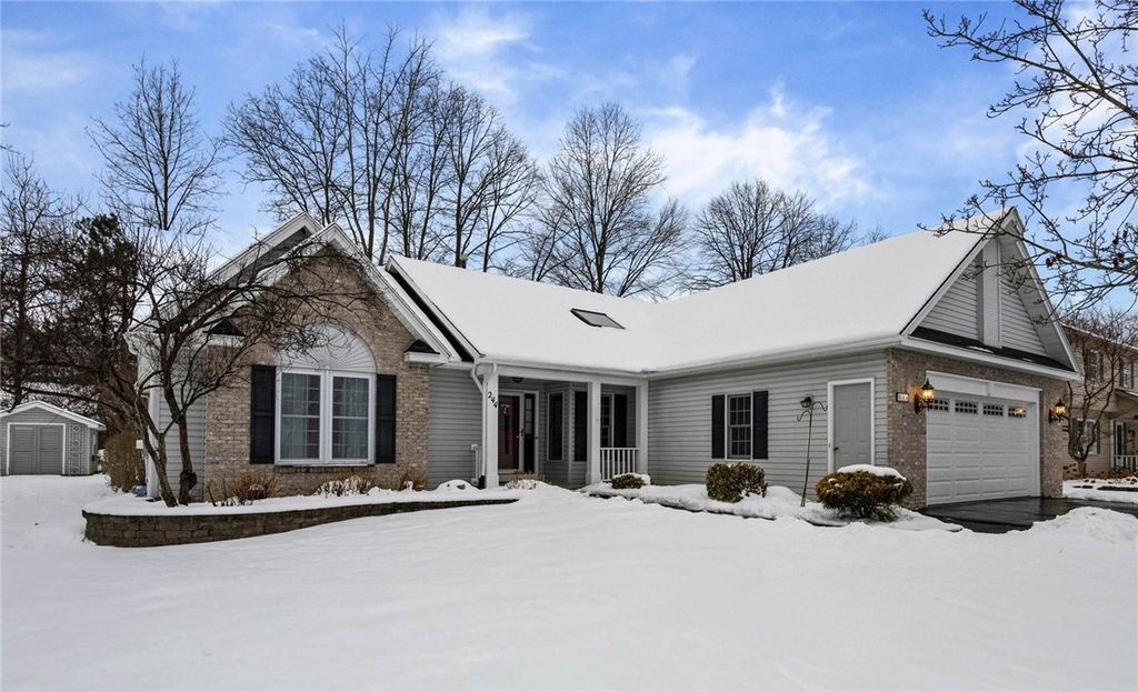 244 Sunny Mill Lane, Greece, NY 14626