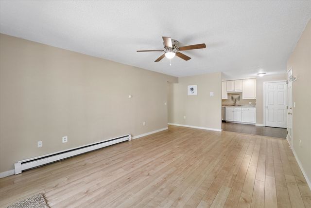14 Northbrook Dr Unit 1404, Manchester, NH 03102