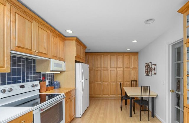 2102 Ontonagon Avenue SE, Grand Rapids, MI 49506