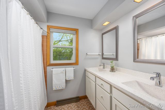 2102 Ontonagon Avenue SE, Grand Rapids, MI 49506