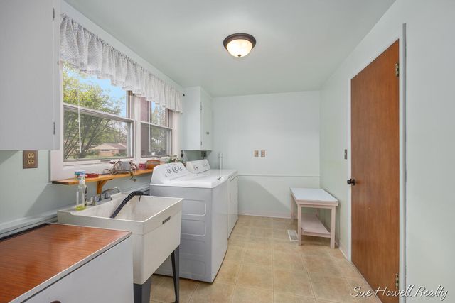 2102 Ontonagon Avenue SE, Grand Rapids, MI 49506