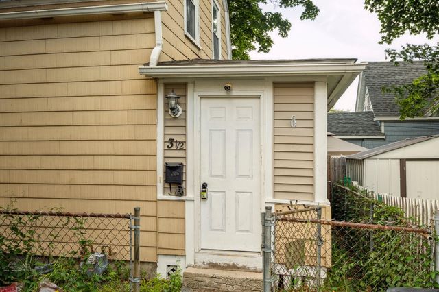 3 1/2 Beacon Court, Nashua, NH 03064