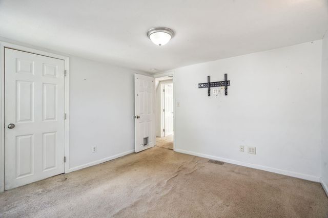 3 1/2 Beacon Court, Nashua, NH 03064
