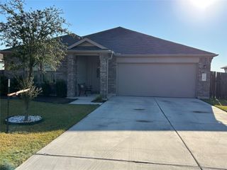 730 Carol DR, Hutto, TX 78634