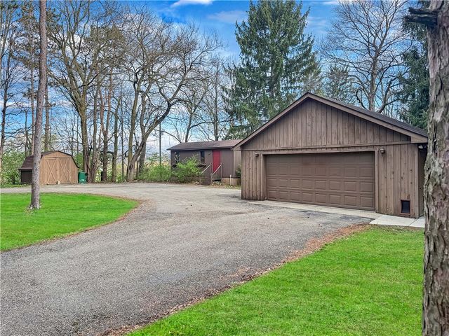 1518 Childrens Home Road, Urbana, OH 43078