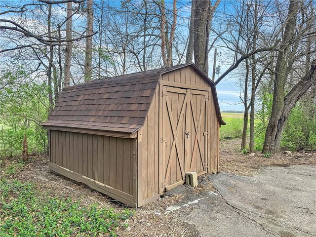 1518 Childrens Home Road, Urbana, OH 43078